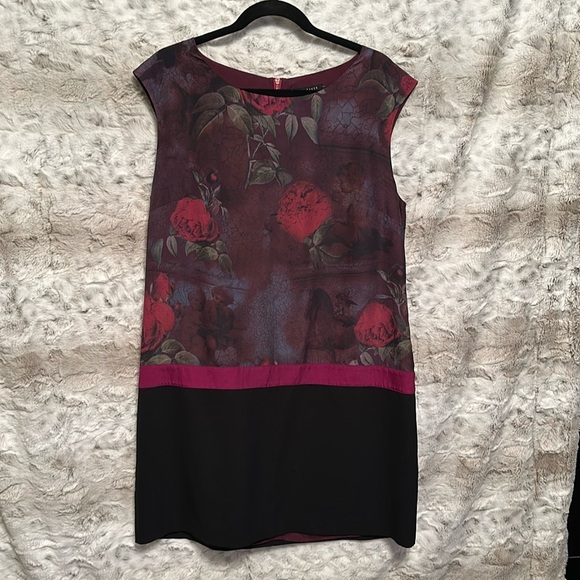 olivia grey dress Ted Baker Grey/Black Floral Print Torted Woven Shirt – Taelor.Style